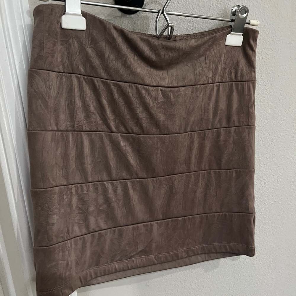 XOXO mini skirt - size small - champagne color